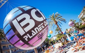 tent Calvia Beach