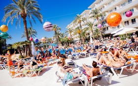 tent Calvia Beach