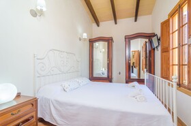Cas Padri Des Caparó