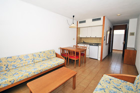 Palmanova Beach Apartments by TRH