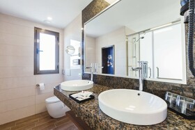 Hotel Riu Bravo
