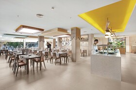 Hotel Riu Festival