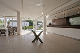 La Pérgola Aparthotel