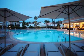 La Pérgola Aparthotel