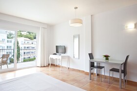 La Pérgola Aparthotel
