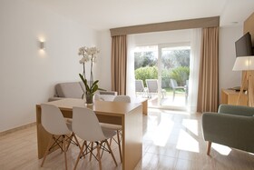 La Pérgola Aparthotel