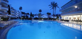 La Pérgola Aparthotel