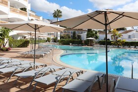 La Pérgola Aparthotel
