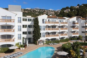 La Pérgola Aparthotel