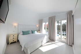 La Pérgola Aparthotel