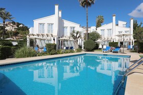 La Pérgola Aparthotel