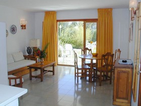 Apartamentos LEO