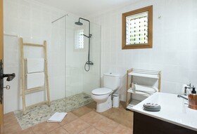 Owl Booking Villa Bocoris