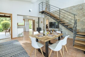 Owl Booking Villa Bocoris