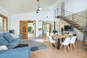 Owl Booking Villa Bocoris