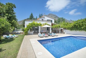 Owl Booking Villa Bocoris
