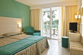 Protur Safari Park Aparthotel