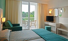 Protur Safari Park Aparthotel