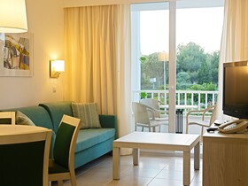 Protur Safari Park Aparthotel