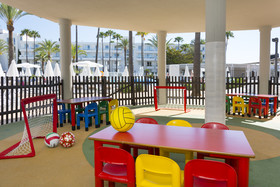 Protur Vista Badía Aparthotel