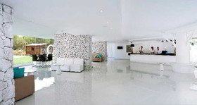 Fergus Style Cala Blanca Suites