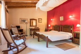 Petit Hotel Rural Son Jordà - Hotel Rural Restaurant