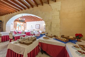 Petit Hotel Rural Son Jordà - Hotel Rural Restaurant