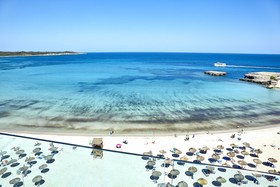 Universal Hotel Perla