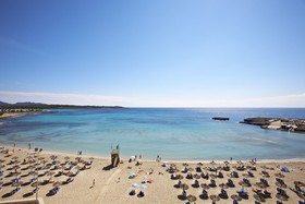 Universal Hotel Perla