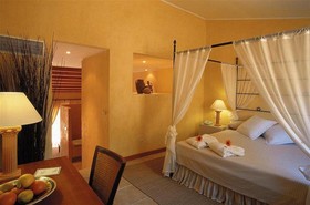 Pula Suites Boutique Resort