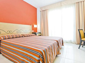 Club Hotel Aguamarina
