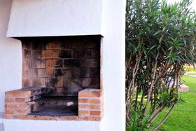 Complejo Piscina Binisafua