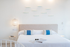 FERGUS Style Carema Beach