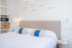 FERGUS Style Carema Beach