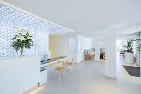 FERGUS Style Carema Beach