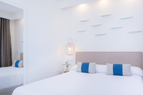 FERGUS Style Carema Beach