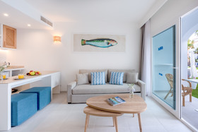 FERGUS Style Carema Beach