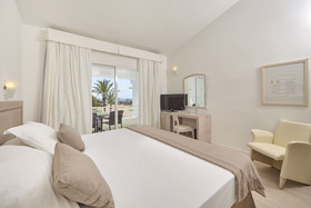 Prinsotel La Caleta Apartments