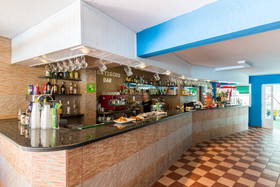 Apartamentos los Lentiscos by Mij