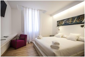 Cheap & Chic Hotel