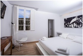 Cheap & Chic Hotel