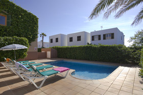 Villa Oliveres I II