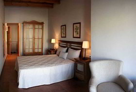 Es Mercadal Hotel