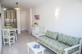 Loar Ferreries Apartments