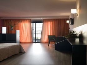 Hotel & Apartments Loar Ferreries