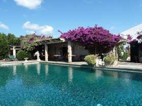 Hotel Rural Biniarroca