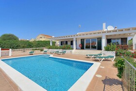 Villa Poppy