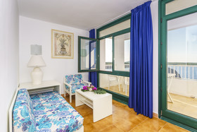 Hotel Apartamentos Beach Club Menorca