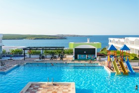 Hotel Apartamentos Beach Club Menorca