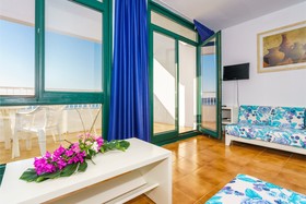 Hotel Apartamentos Beach Club Menorca